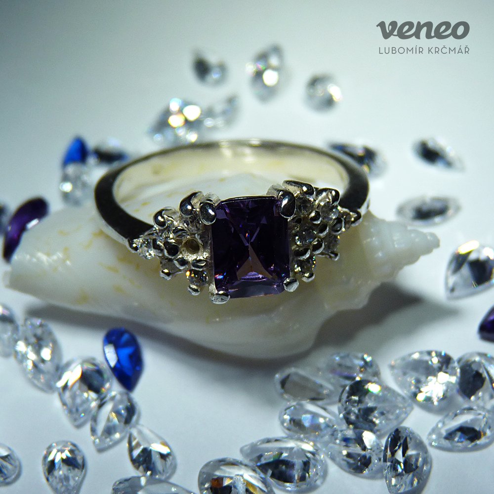 Obrázek produktu Princezna - prsten s ametystem a čirými zirkony