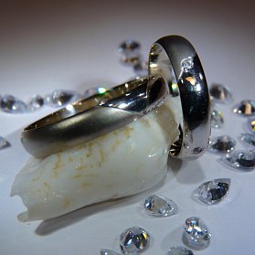 Obrázek produktu Snubní prstýnky - bílé zlato s diamantem 